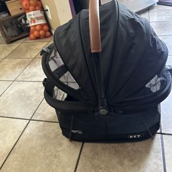 Dog Carrier. 