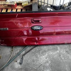 Ford tailgate