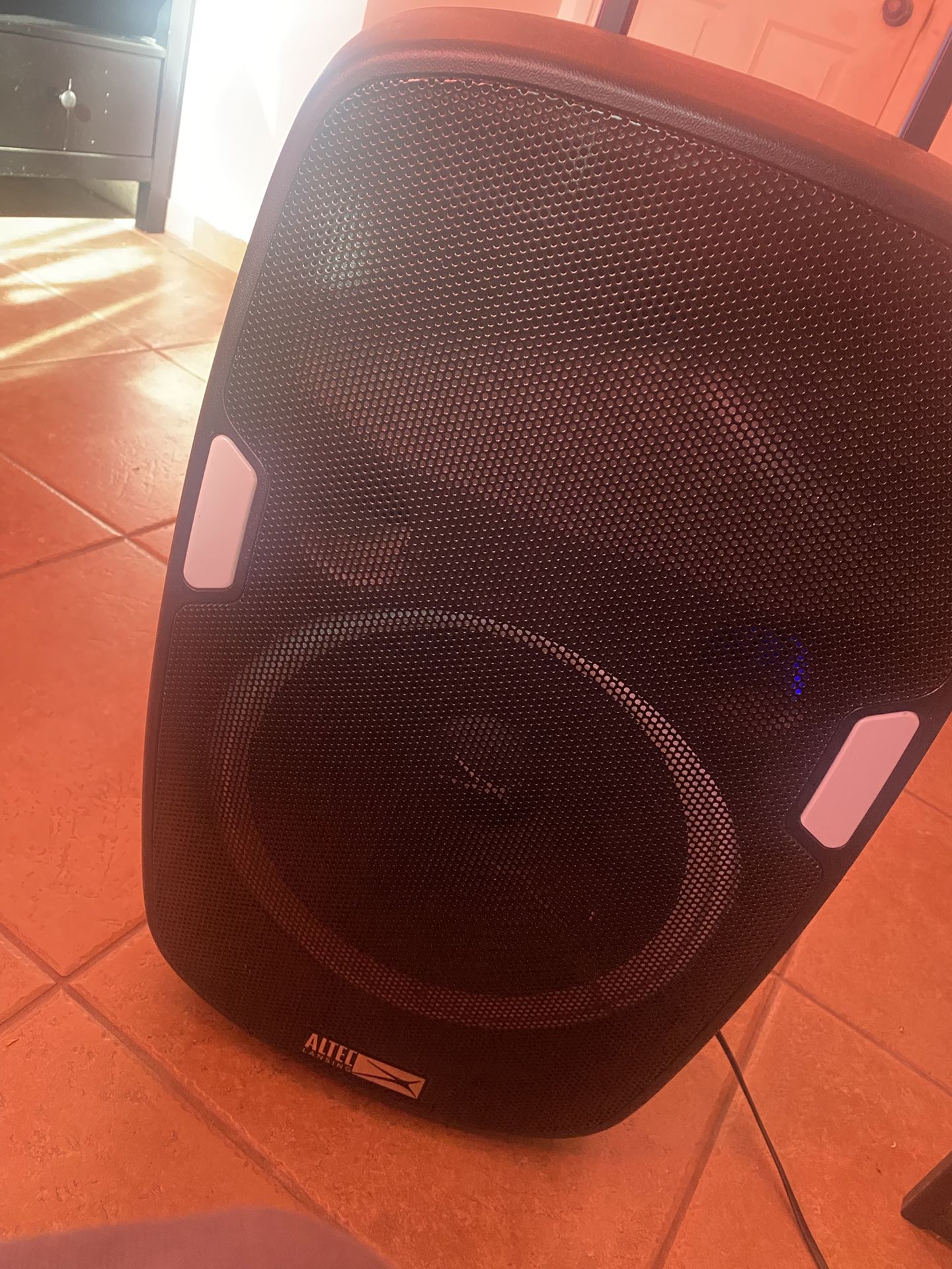ALTEC LANSING SOUNDROVER 180 PARTY SPEAKER