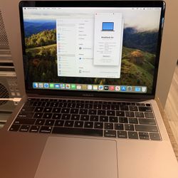 Apple MacBook Air 13” 2019 i5 1.6Ghz, 8GB, 120GB