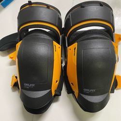 NEW ToughBuilt GelFit Fanatic Knee Pads KP-G3 Heavy Duty Construction Flooring