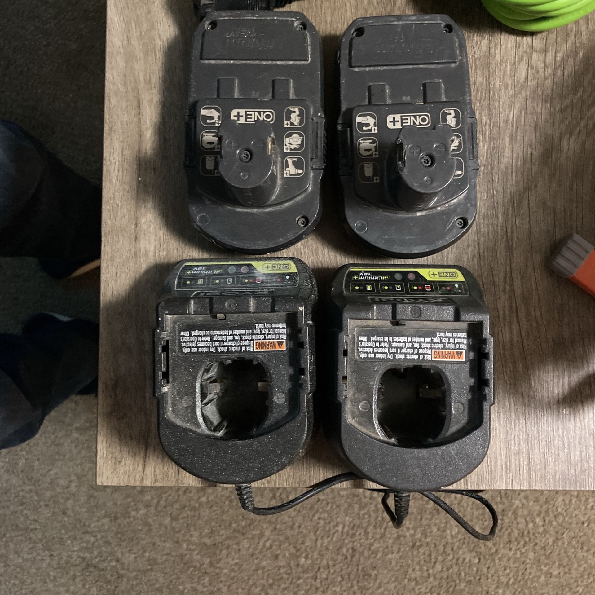 RYOBI LITHIUM 18V RECHARGEABLE BATTERY