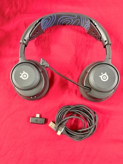 SteelSeries Arctis Nova 5P Wireless Multi-System  — 60 HR Battery — 2.4GHz or BT — ClearCast Gen2.X Mic — PS5, PS4, PC, Switch, Mobile ( Used )