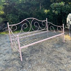 Pink Twin Daybed 