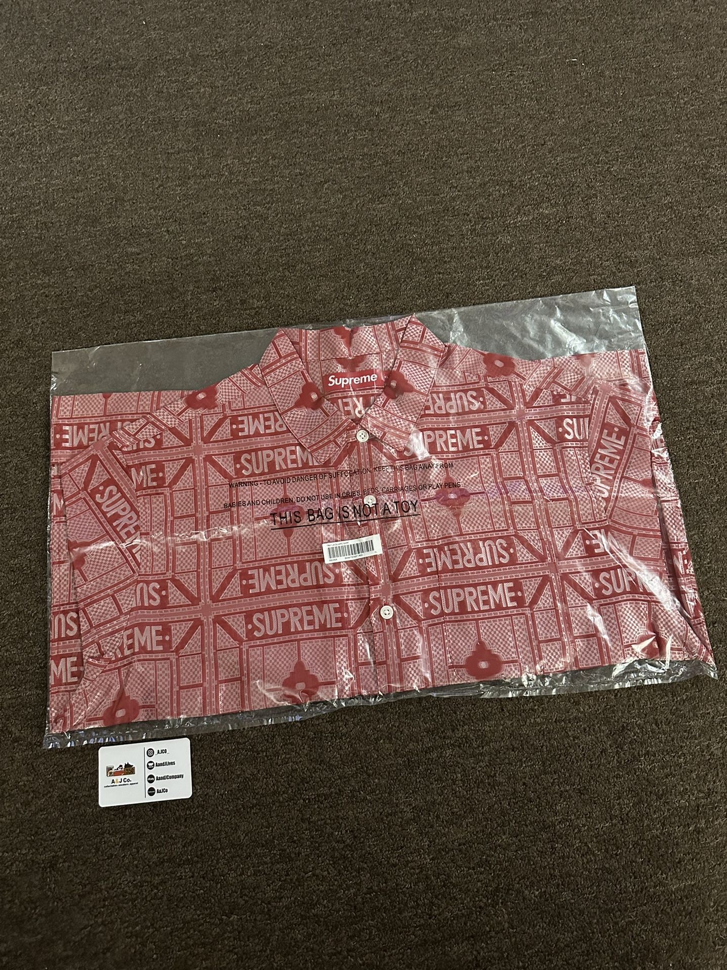 Supreme Tray Jacquard S/S Shirt Red Size XL In Hand Ready to Supreme Tray Jacquard S/S Shirt Red Size XL In Hand Ready to