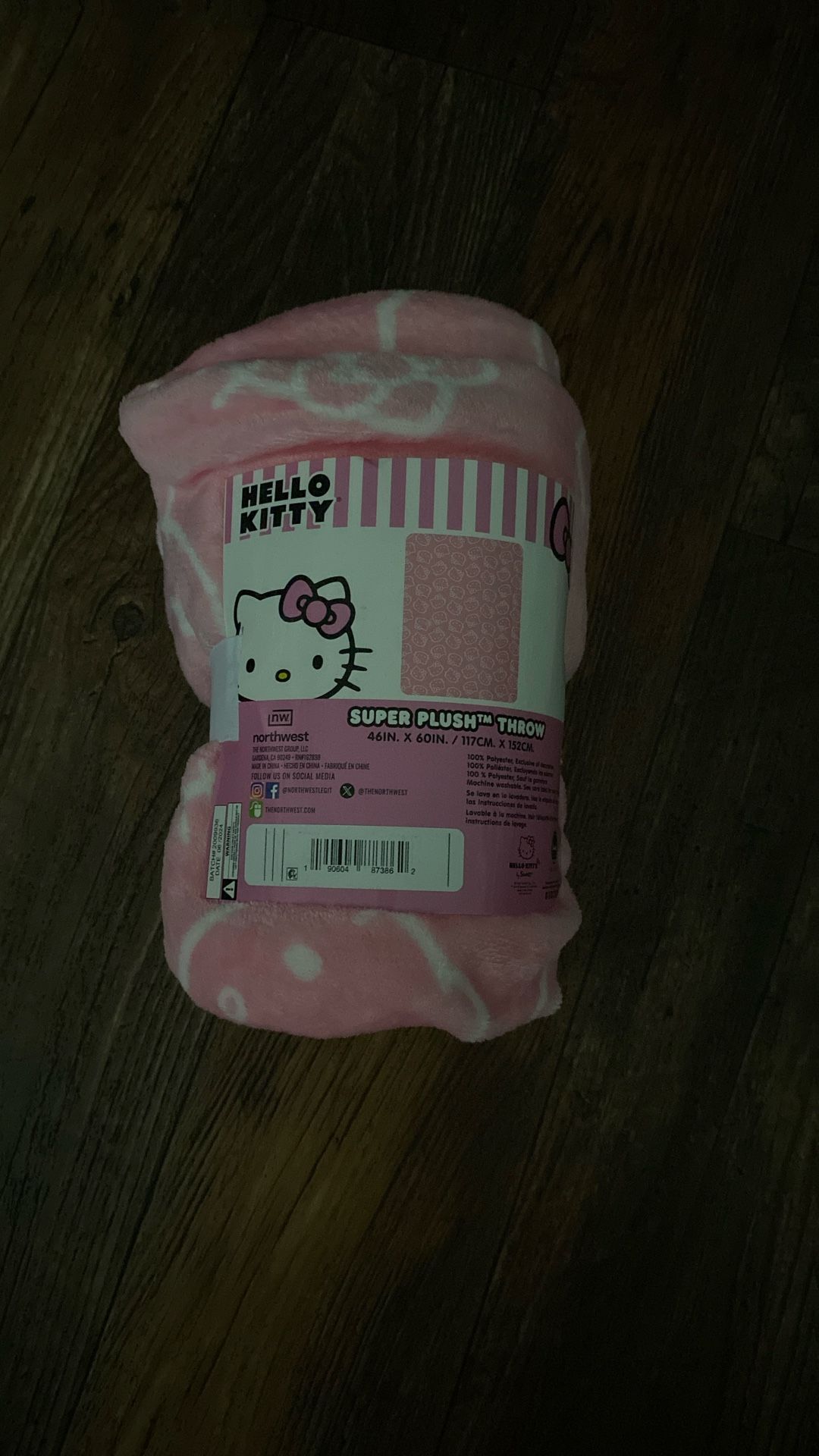 Hello Kitty Super Plush Throw
