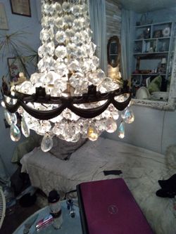 The Best Vintage Chrstal Chandelier ..perfect .colore Antique Laura Borealis Crystals Closing Store
