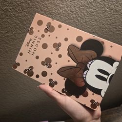 Revolution Beauty Minnie Mouse Eyeshadow