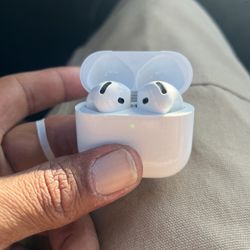 AirPod 4