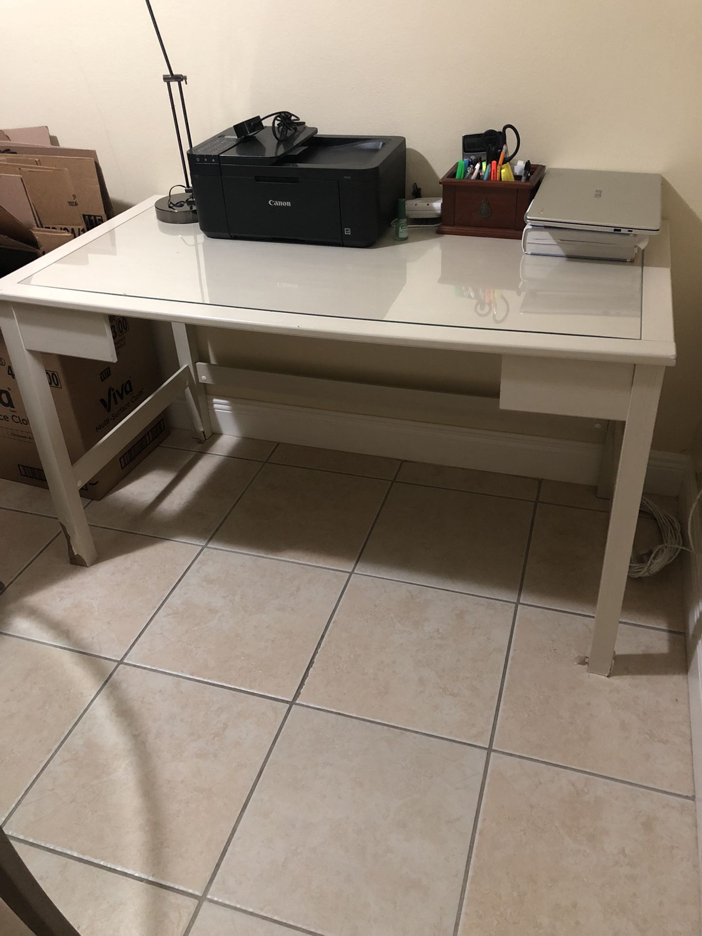 Desk $20