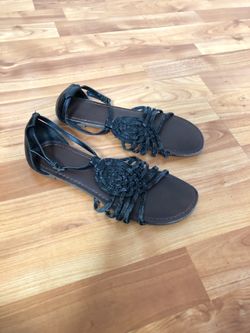 Girls sandals size 5