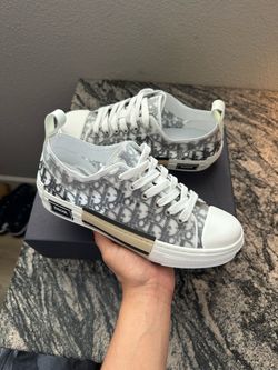 Dior b23 grey/white colorway size 8.5-9 (42)