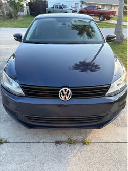 2012 Vw Jetta se 2.5 ...Blue color sedan