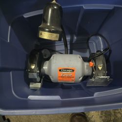 6" Bench Grinder 1/2hp With Light