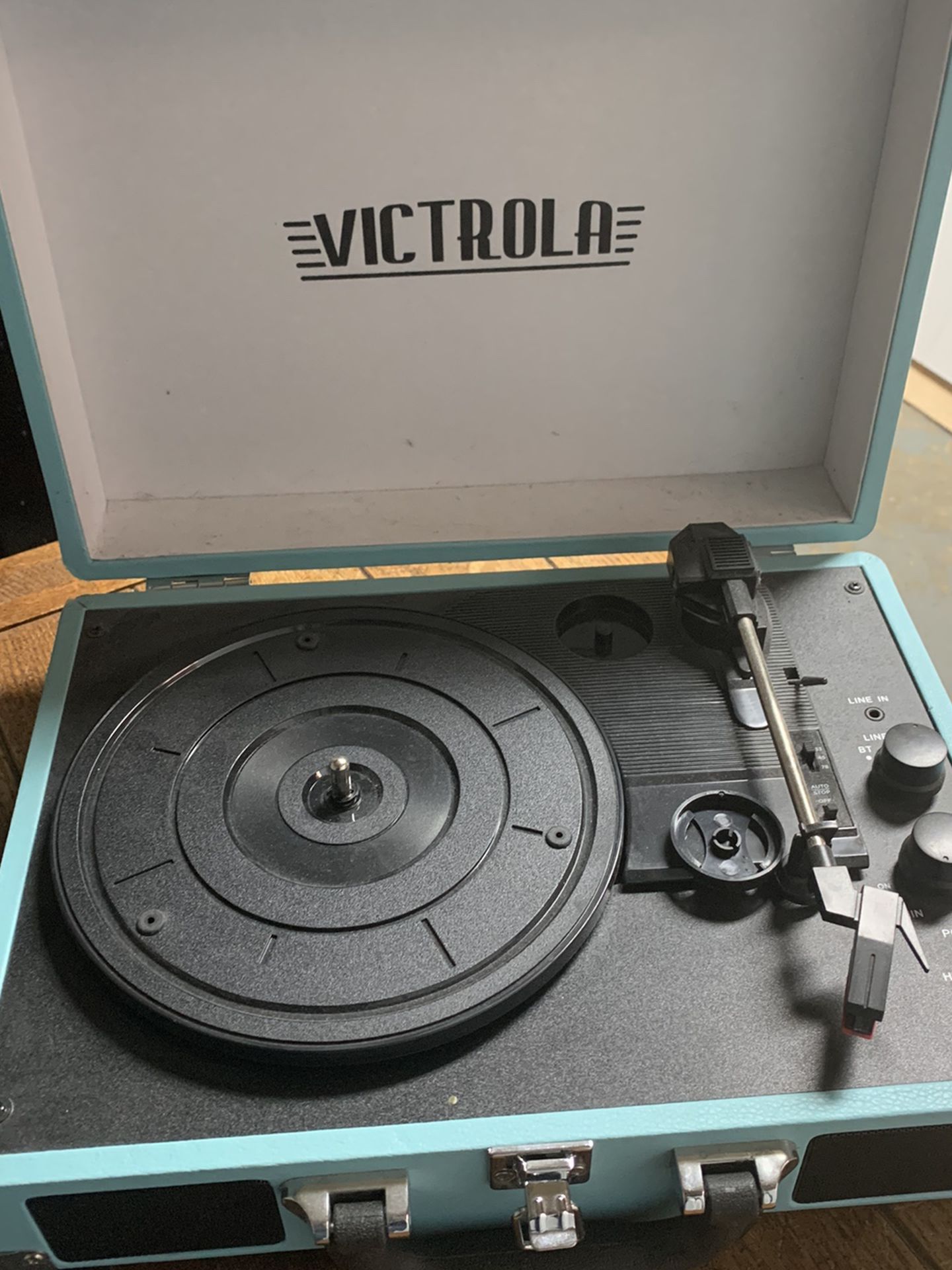 Victrola Record Player - Might Need Amplifier