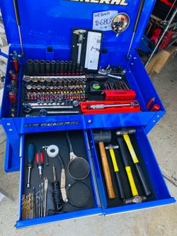U. S. General Tool cart with all the tools in it. Milwaukee, craftsman, Dewalt, Kobalt,Husky tools and many others.