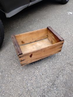 Antique Apple Box