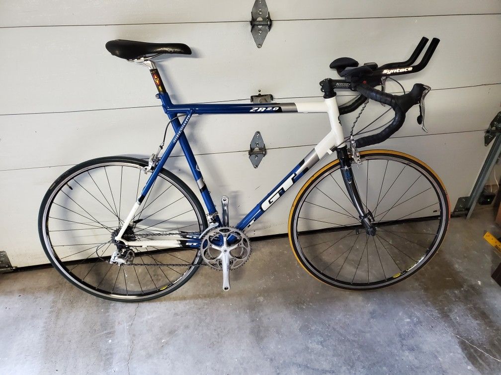 GT ZR 2.0 Road Bike