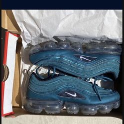 nike size 8 Women