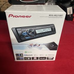 Pioneer Stereo