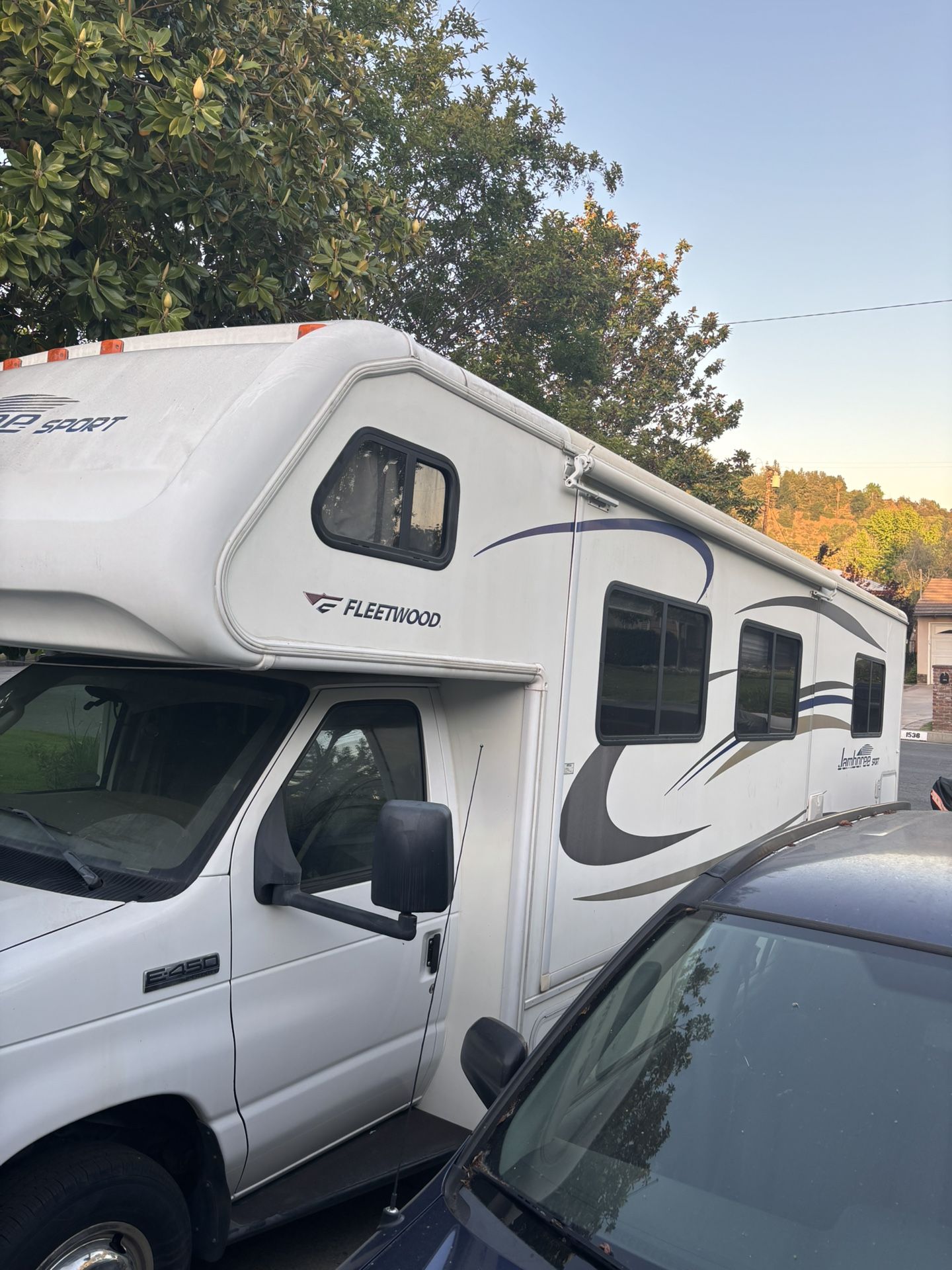 2010 Fleetwood Jamboree 31ft (negotiate This Weekend!!! Make A Deal!!)