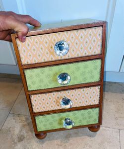 $15 Like New Wooden Jewelry Box 4 drawers measuring in pics