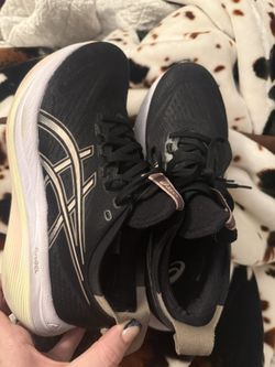 ASICS Nimbus Women’s 8