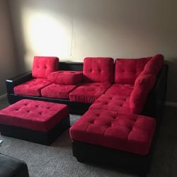 SPECIAL] Heights Red/Black Reversible Sectional with Storage Ottoman /couch /Living room set