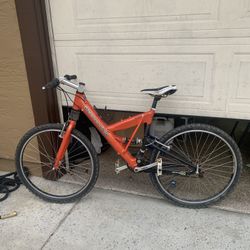 Bike Cannondale Super V 700