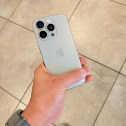 iPhone 16 Pro T-Mobile / Metro