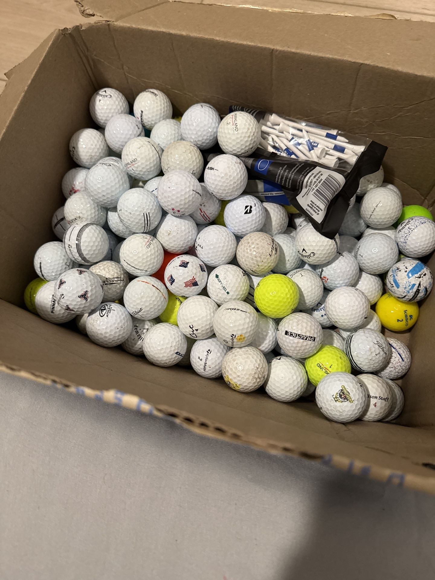 “Golf Balls Big Lot – Titleist, Callaway + More”