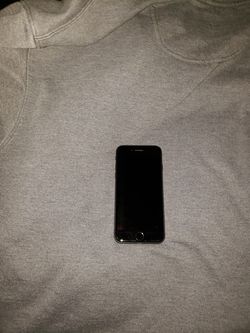 iCloud Locked IPhone 7 - A1778 - 32GB