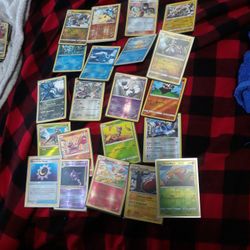 21 Halographic Pokemon Cards 