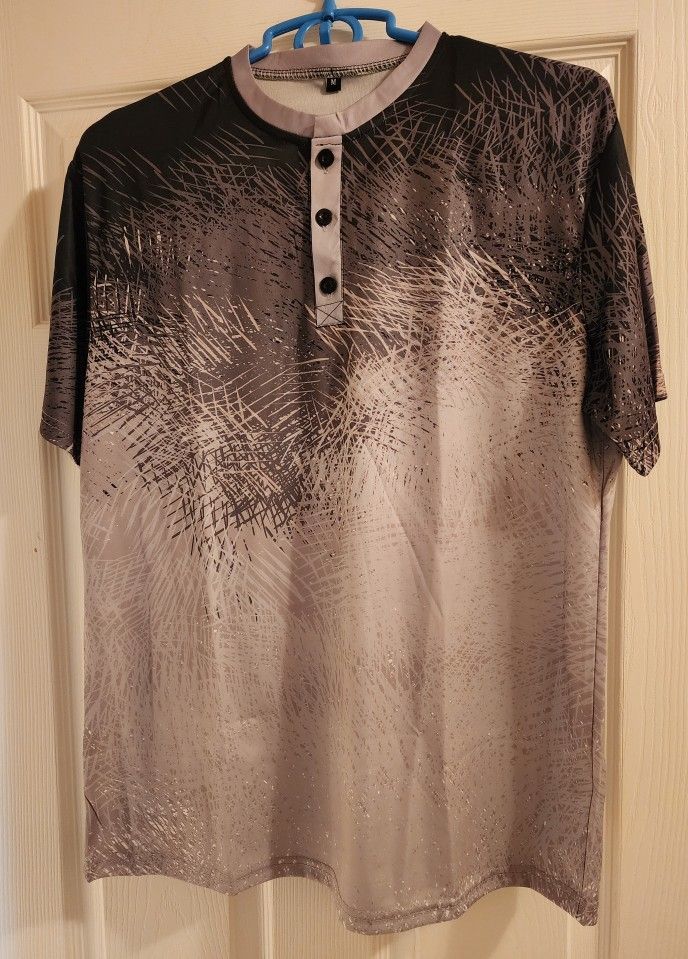 Men's Brand New Button Down Light/Dark Gray Shirt (M)