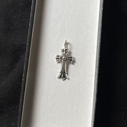 Chrome Hearts Double Cross Pendant 