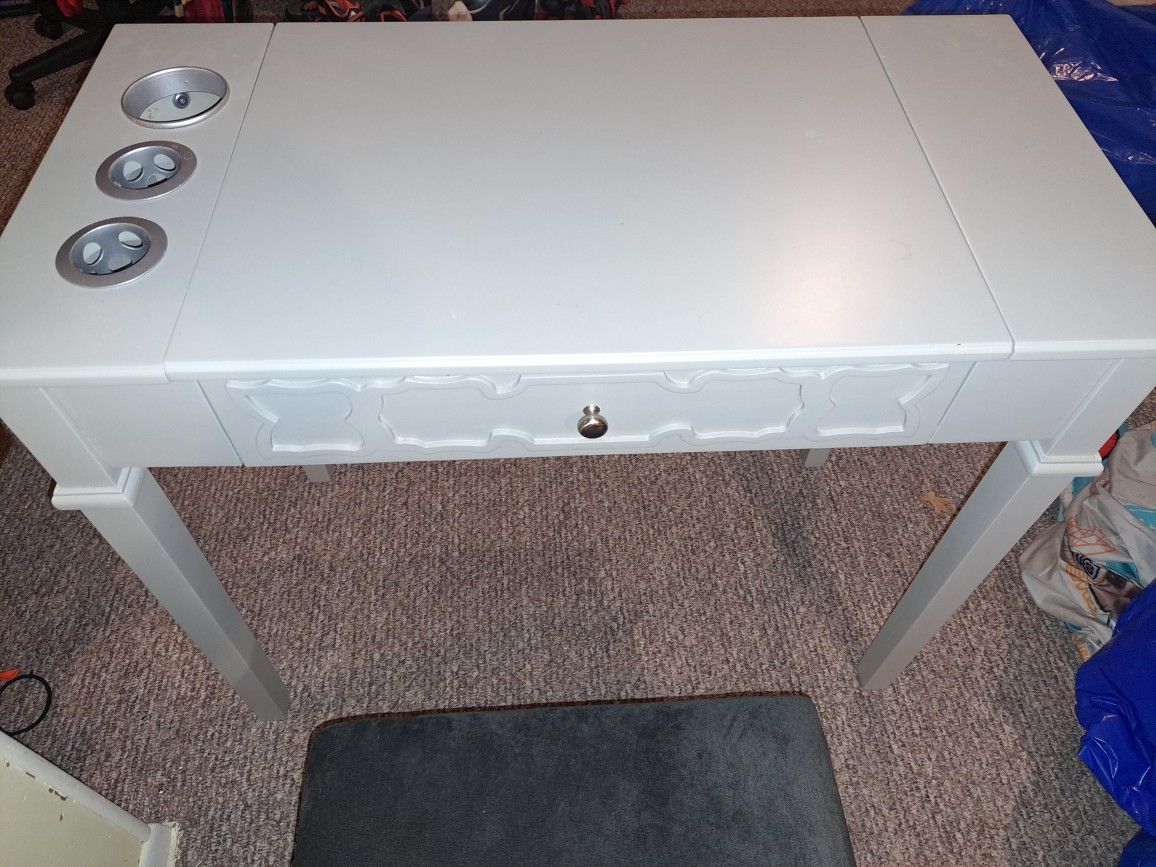 Table With Inside Mirror