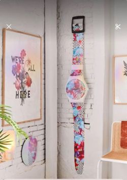 Wall Clock Swatch Maxi