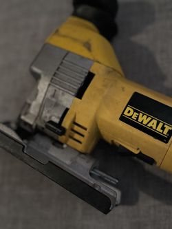 Rare Dewalt Scroll Jigsaw