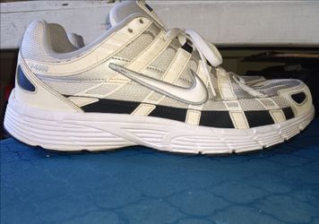 Nike P-6000 mens size 13 shoes
