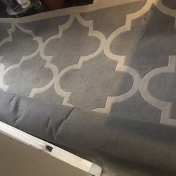 LIVING ROOM CARPET