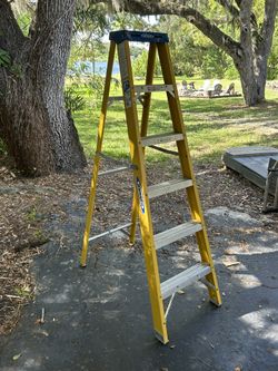 6’ Werner Ladder Fiberglass Model FS106