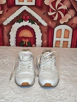 Women's Tennis Shoes 