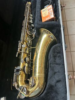 Selmer Bundy Alto Saxophone with Rico Reed’s $350 Firm