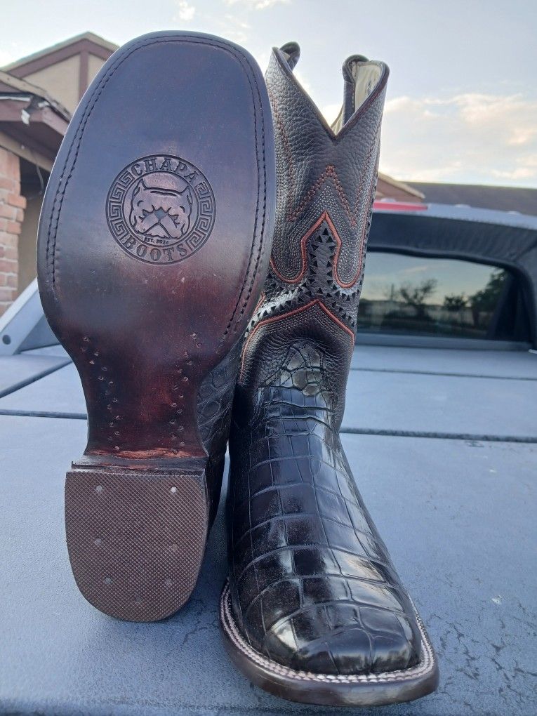 Crocodile Belly ๐ Boots