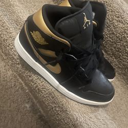 Jordan 1 Mid