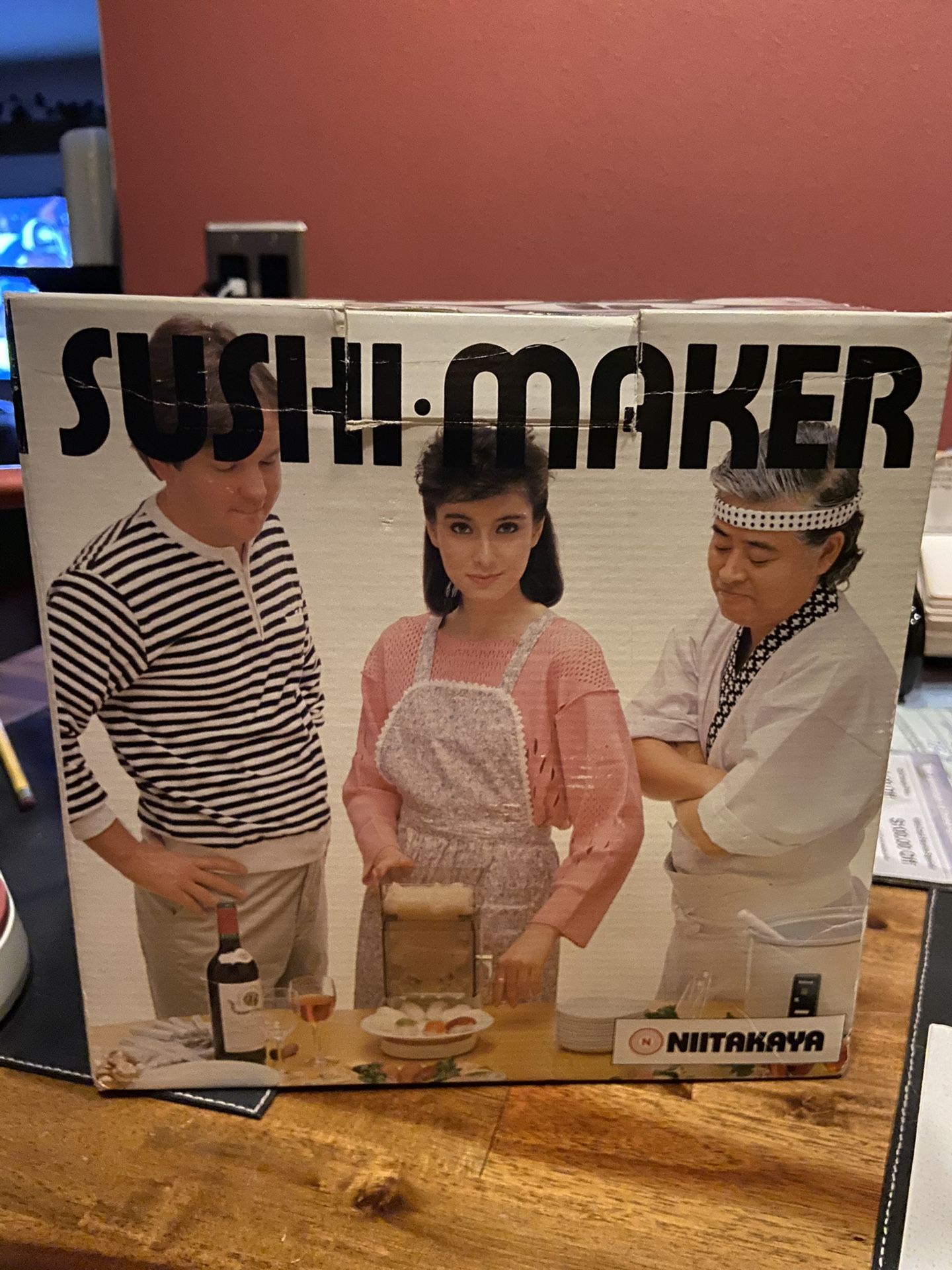 SUSHI MAKER