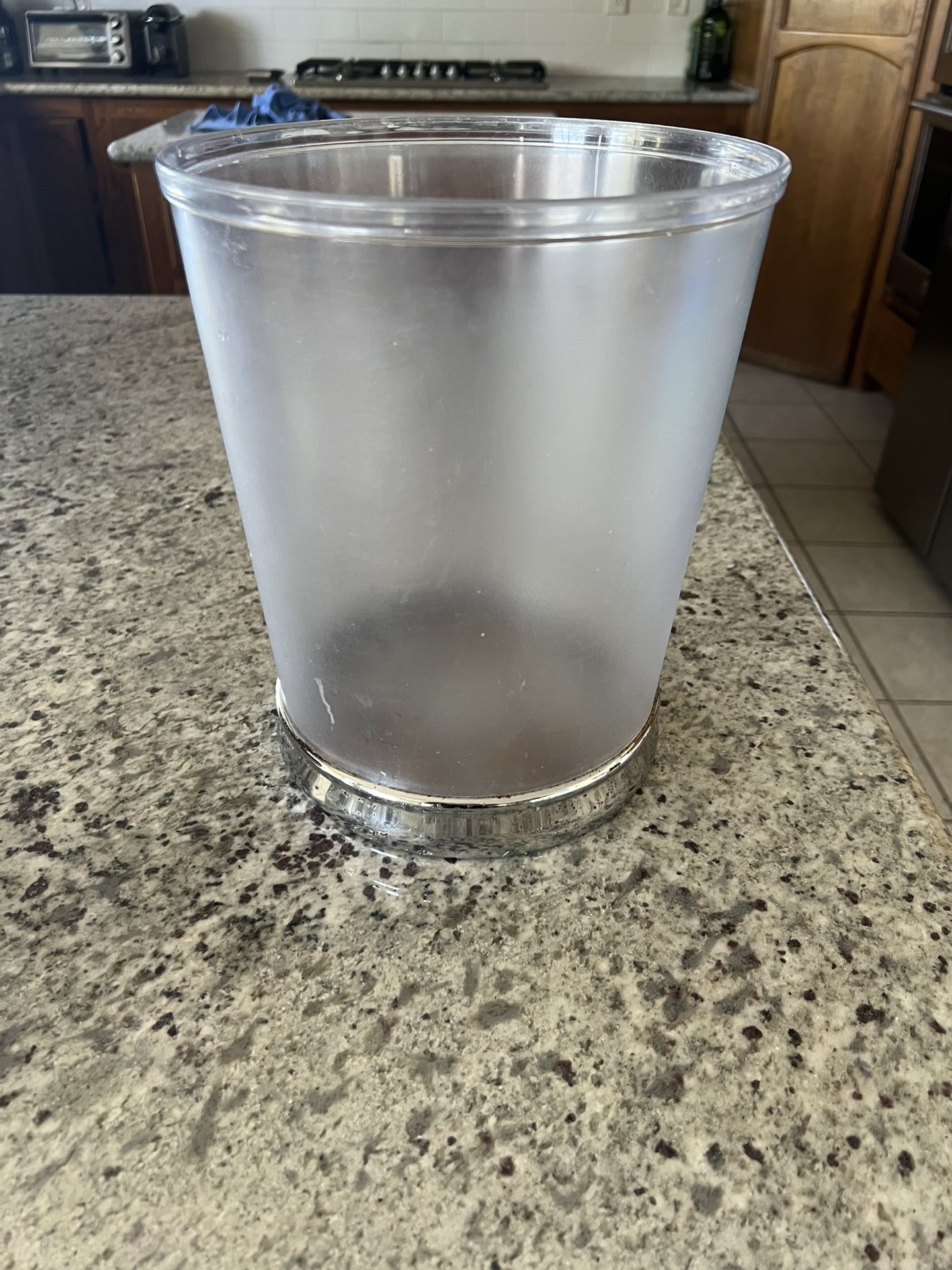 Laundry Room Waste Basket 