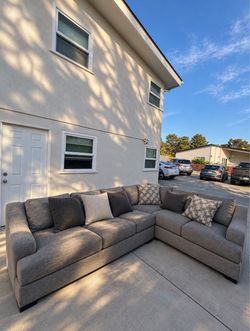 Modern L section Couch. Mint condition