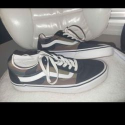 8.5 Mens/ 10 Womens VANS