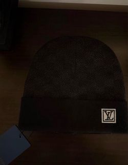 Black lv hat